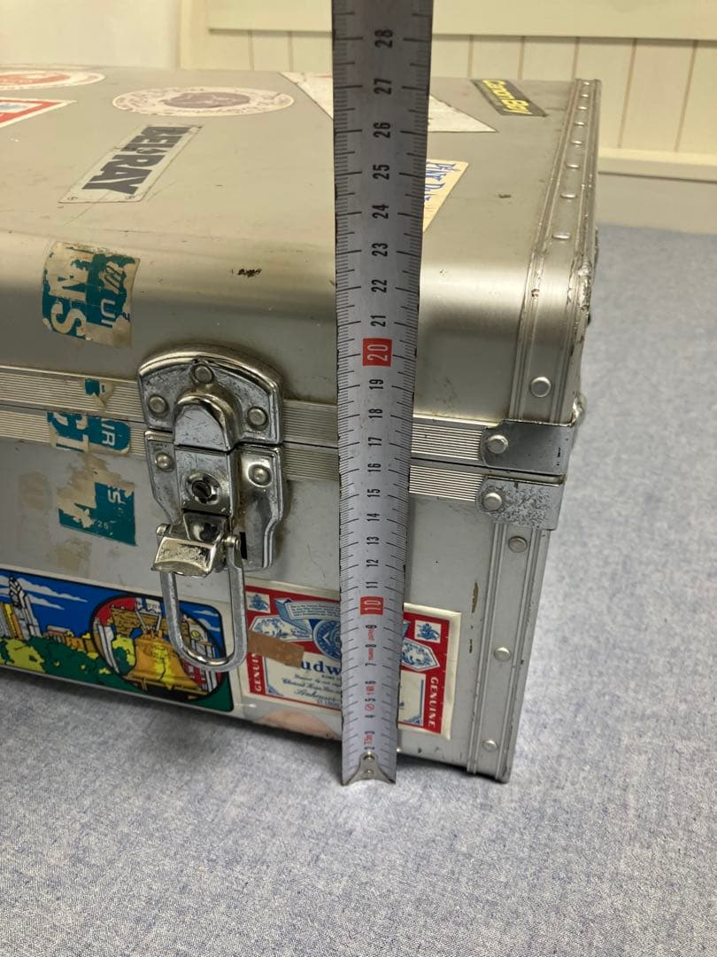 サ*リ様 ジュラルミン製スーツケース　アルミ合金　レア　ビンテージ