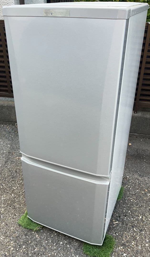 三菱冷凍冷蔵庫　146L省エネ　静音設計LED照明 自動霜取り機能付2018年製