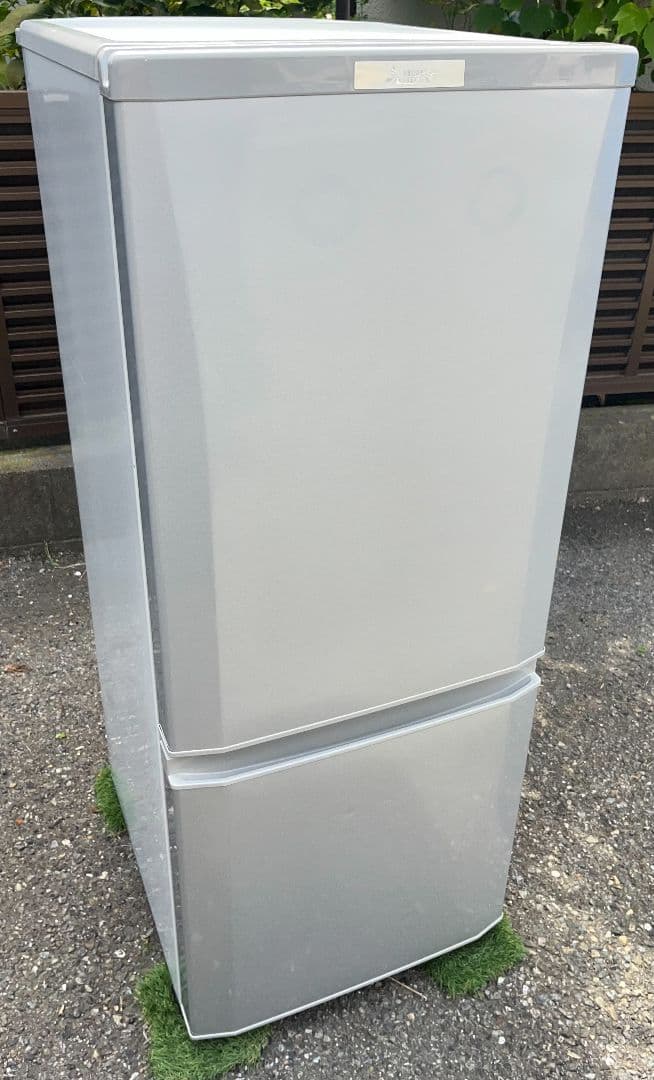 三菱冷凍冷蔵庫　146L省エネ　静音設計LED照明 自動霜取り機能付2018年製