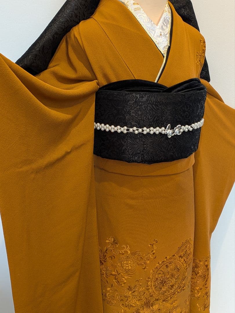 振袖フルセット 身丈160.5裄63.5 刺繍柄 山吹色 黒 成人式 逸品