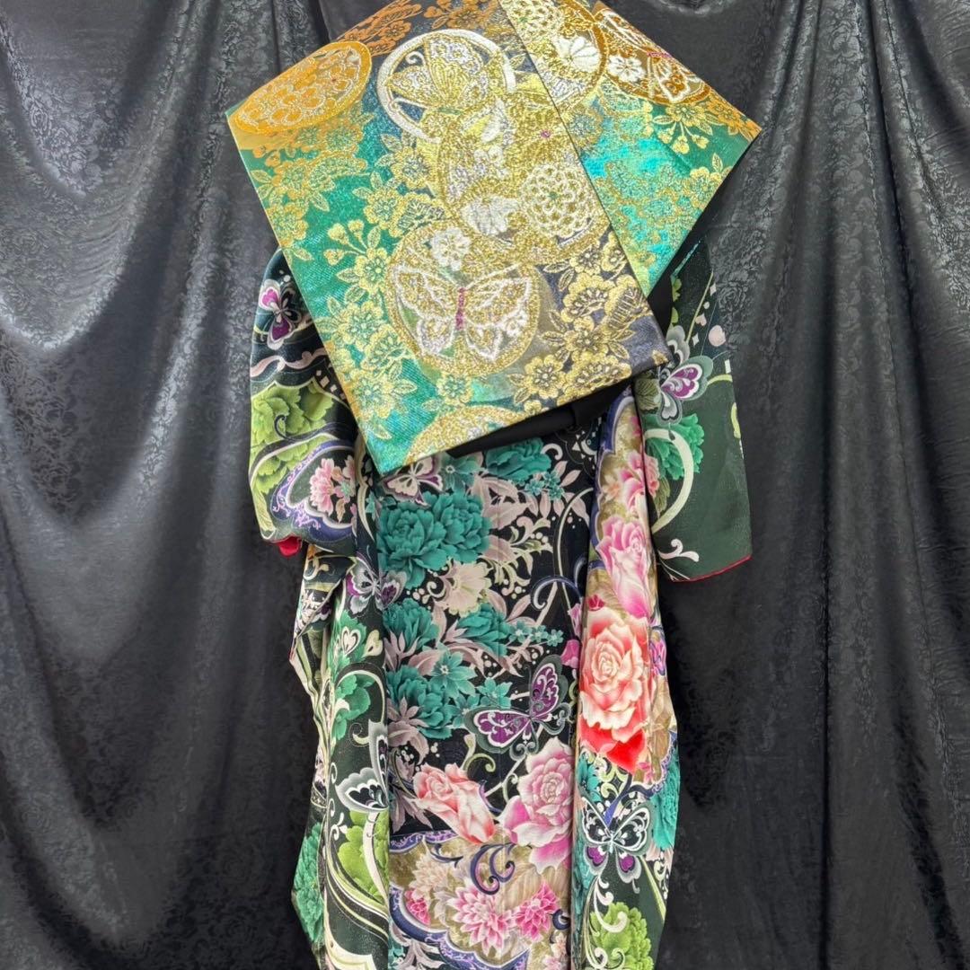 美品　薔薇　蝶　深緑　金彩　刺繍　ラメ　落款　逸品　フルセット　振袖　振り袖