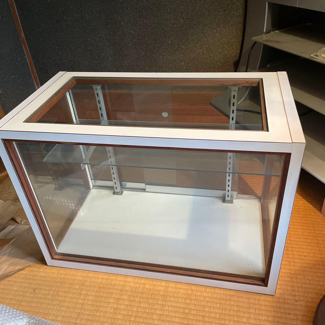 ヴィンテージ2段式ガラスショーケース