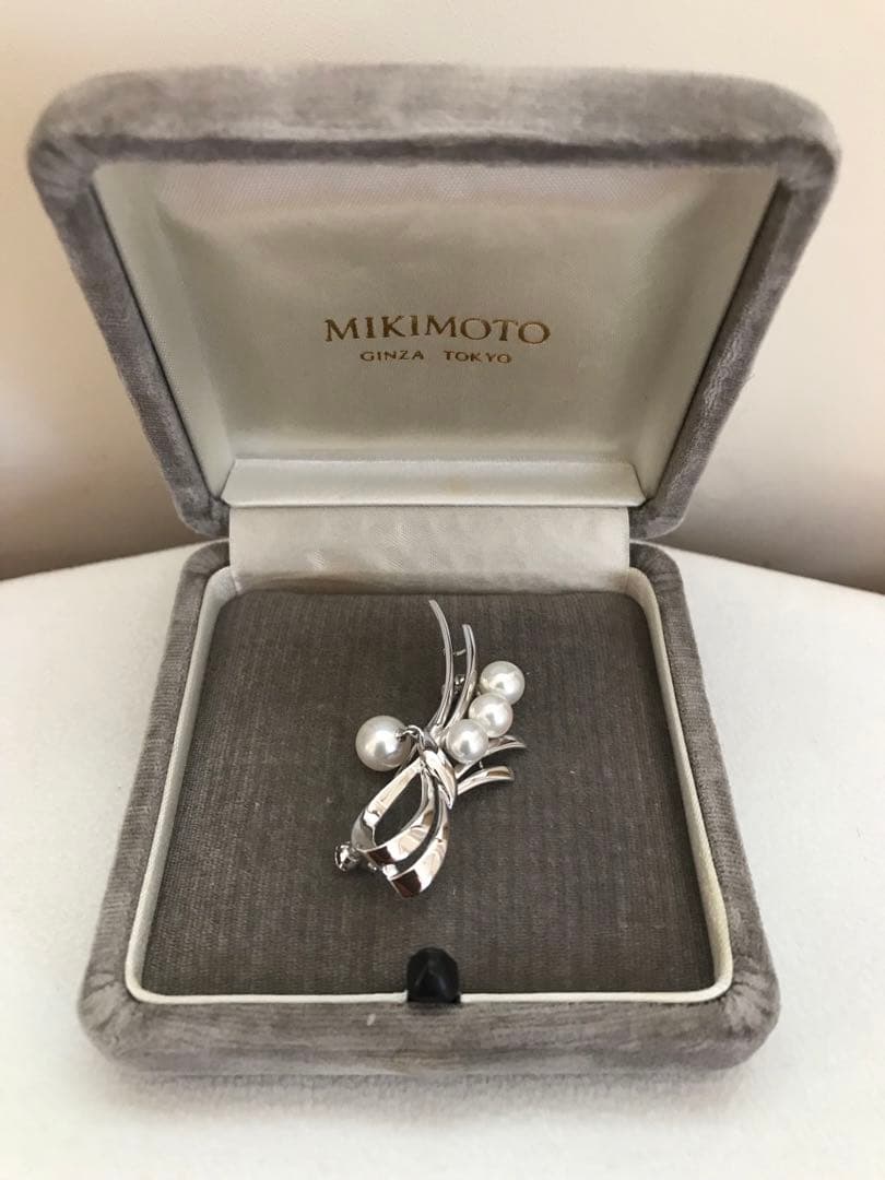 本日限定お値下げ【揺れるパール♡】ミキモト SVリボンモチーフ パール ブローチ