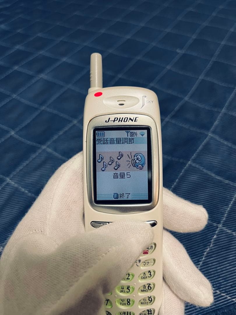 SHARP J-PHONE SH04 ホワイト 携帯電話本体　メルカリ便発送