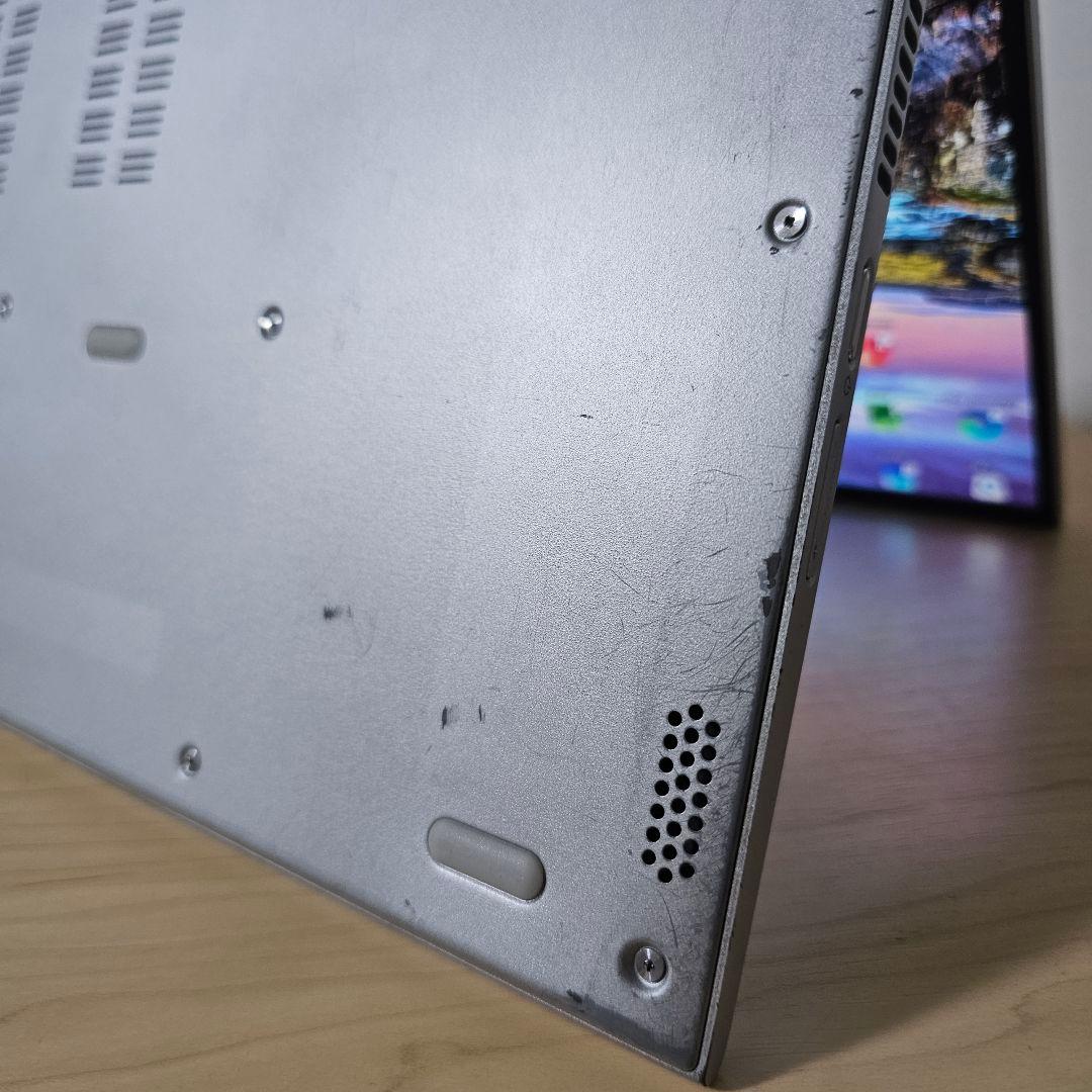 NEC VG4／ 800グラム台・超軽量／タッチパネル