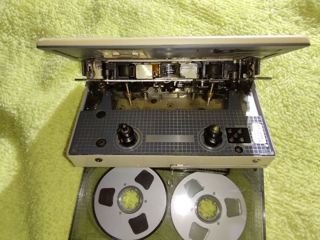 TOSHIBA ウォーキーKT-AS10 カセットプレーヤー