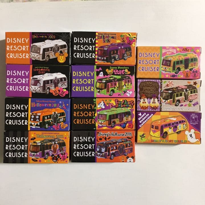 ディズニー トミカ ハロウィン リゾートクルーザー 2009〜 11台セット