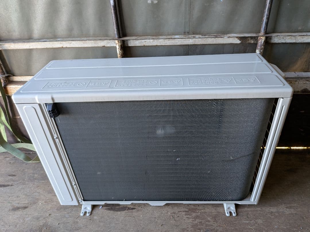 富士通ゼネラル・ルームエアコン・AS-R403N-W (14畳)2024年製