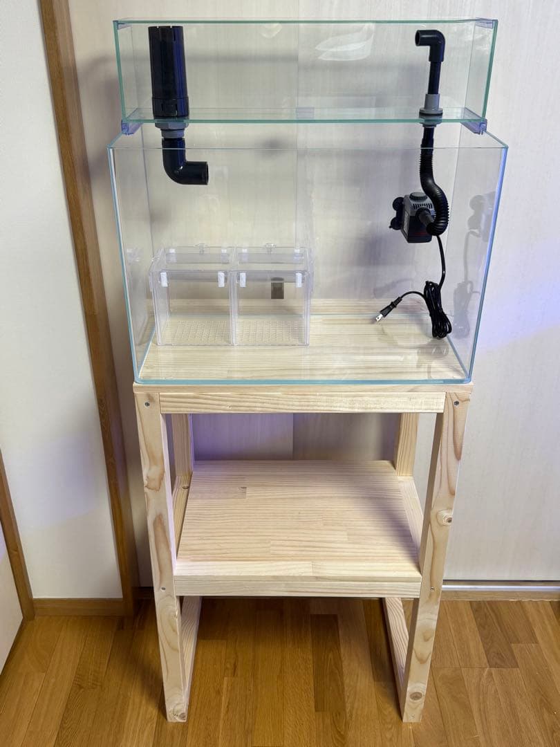 本日値下げ！　引き取り限定値下げ！　ガラス水槽 ポンプ付　海水魚　リフジウム