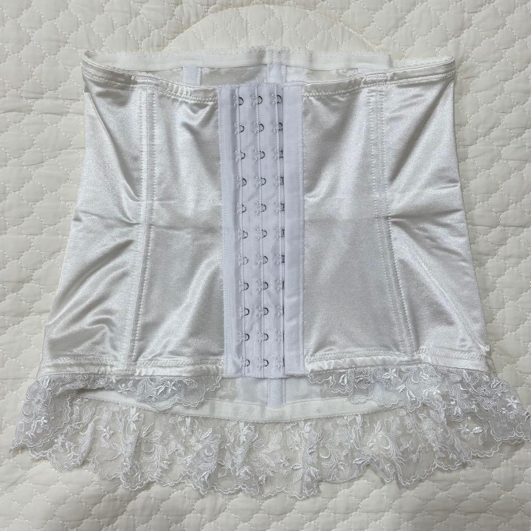 セモア　ホワイト レース ブライダルインナーセット C70 64 M