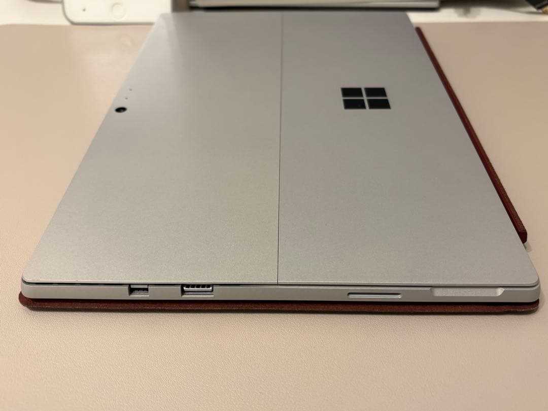 Microsoft Surface Pro 6 本体 + キーボード
