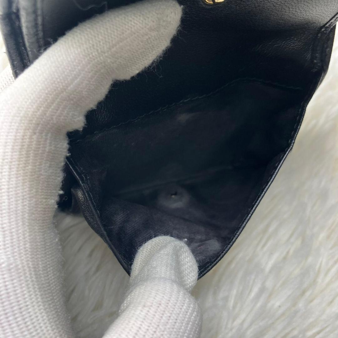 現行ロゴ　ミュウミュウ マテラッセコンパクトウォレット 5MV204