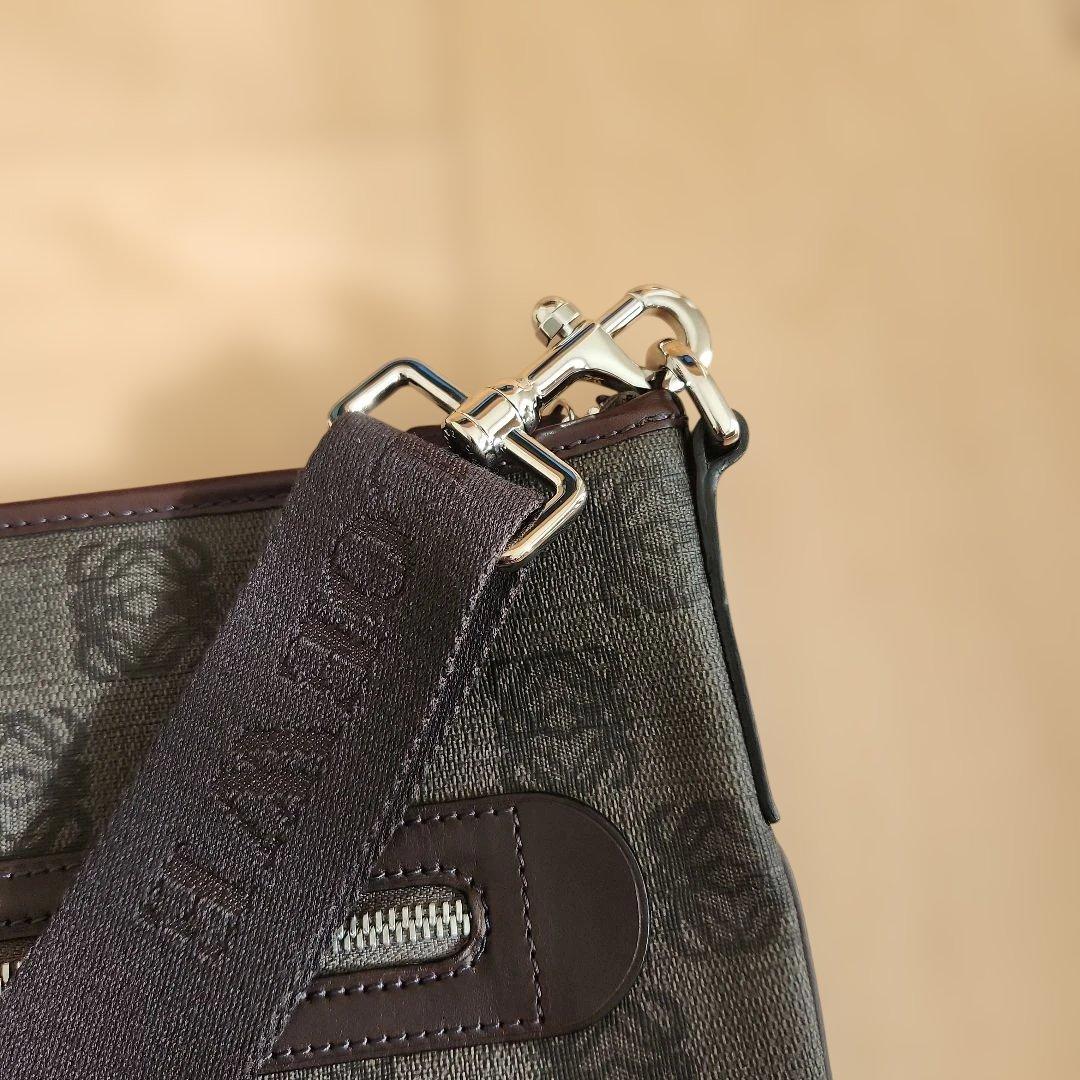 LOEWE　モノグラム柄 ショルダーバッグ　ブラウン