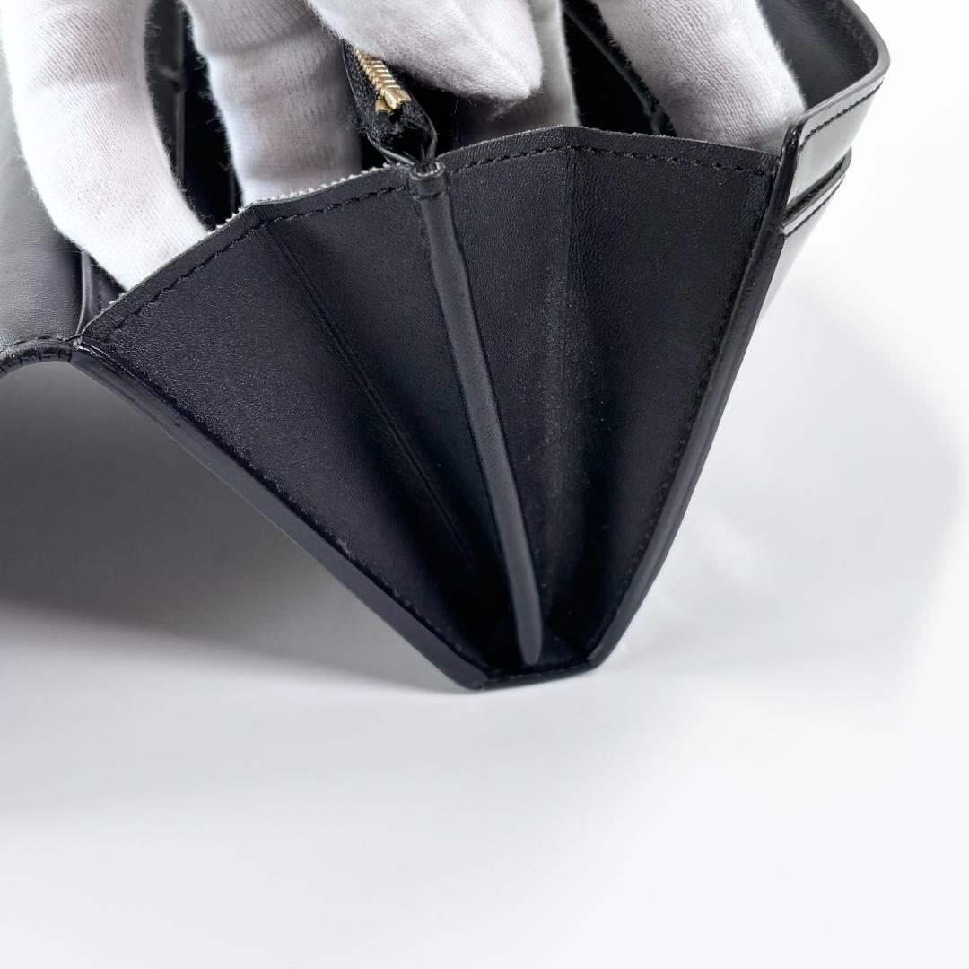 【美品】ルイヴィトン　長財布　エナメル　ブランド　LOUIS VUITTON