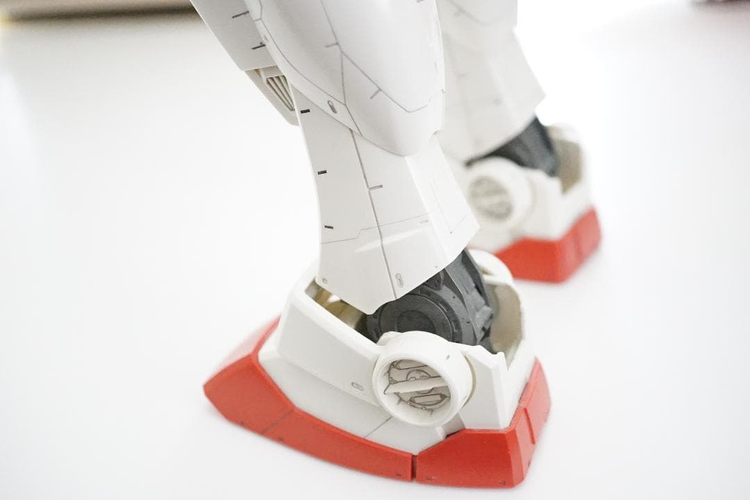 RX-78-2 ガンダム 1/48 メガサイズモデル完成品 精悍顔！