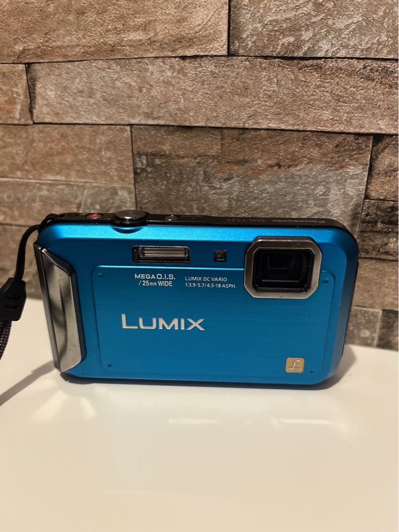 【美品】パナソニック デジカメ DMC-FT20