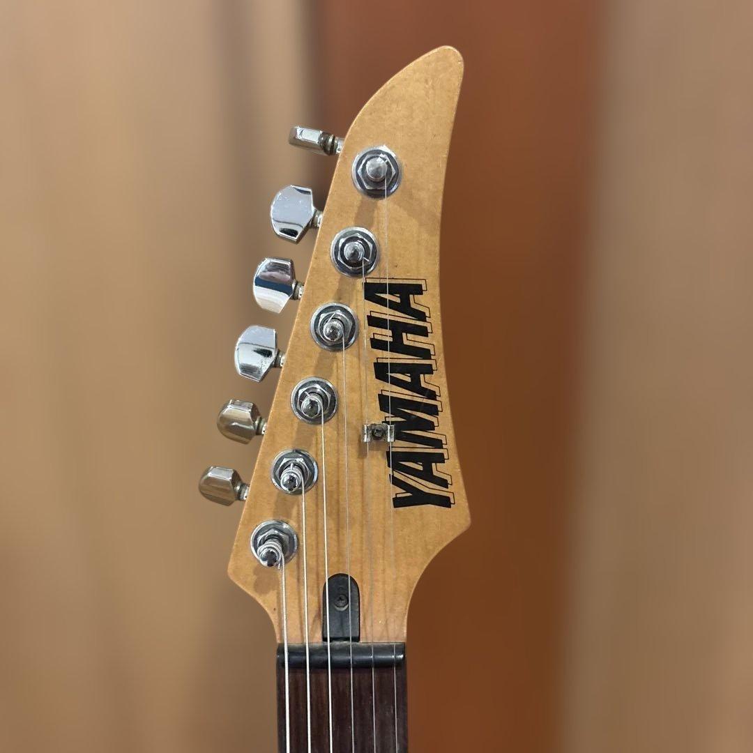 Yamaha RGX 121D ブラック色 トレモロアーム付 新品弦張替済