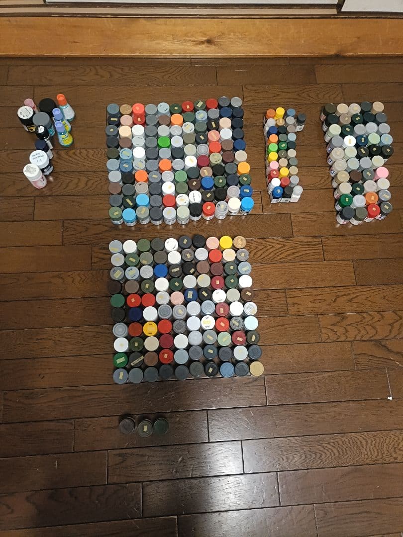 ミスターホビー　ミスターカラー　タミヤカラー　アクリル塗料　300個