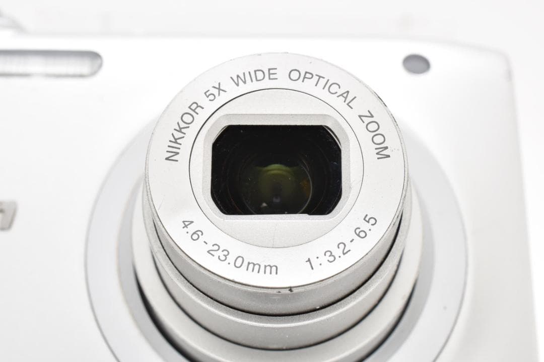 Nikon COOLPIX A100 ニコン コンパクトデジタルカメラ