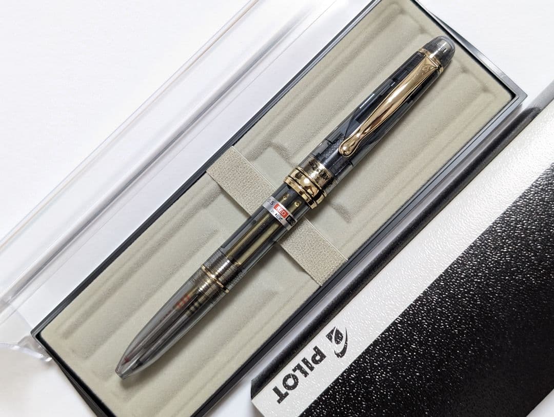 Pilot　2+1RV 廃盤ボールペン　多機能ペン　透明　スケルトン