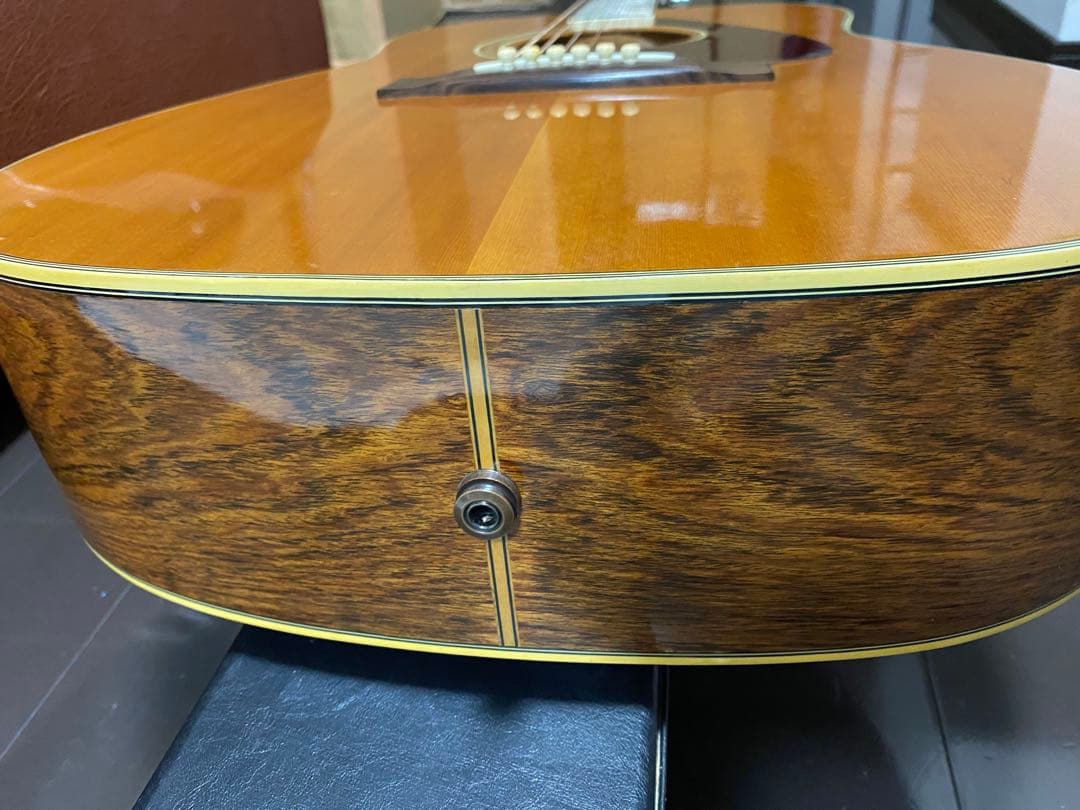 アコースティックギター　YAMAHA