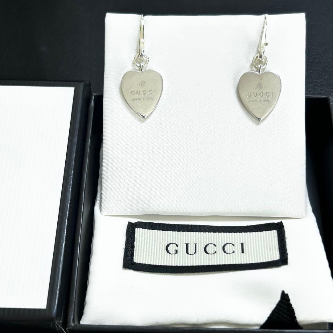 GUCCI グッチ　ハート　フック　ピアス　両耳　シルバー　ブランド