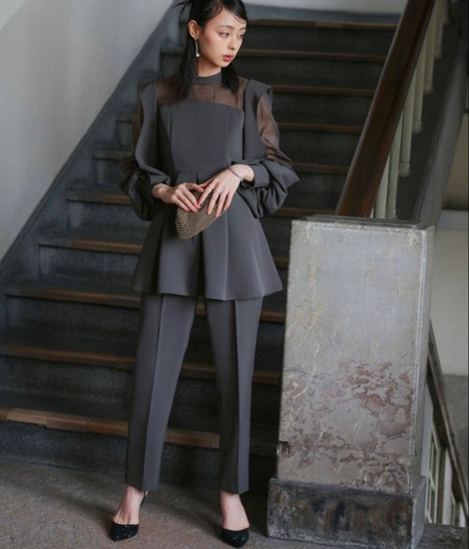 ルイルエ セットアップ スリットスリーブペプラムトップス＆ テーパードパンツ L