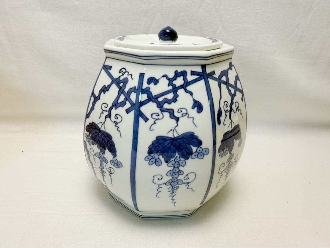 未使用 茶道具 手塚祥堂 别号 央 造 染付葡萄棚文 水指 底印 栞 共箱