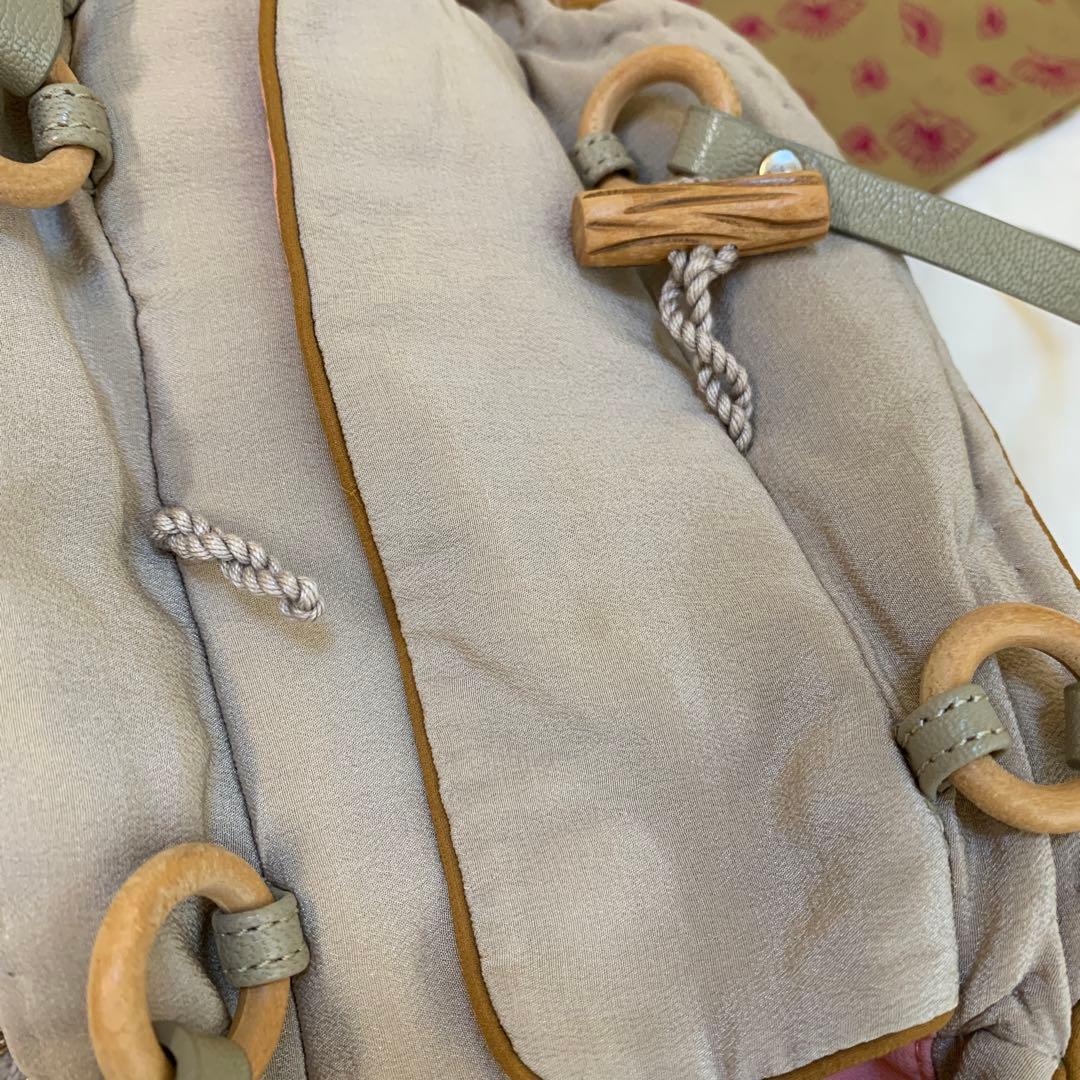 お値下げ中‼️JAMIN PUECH ベージュ ビーズお猿さん装飾 バッグ