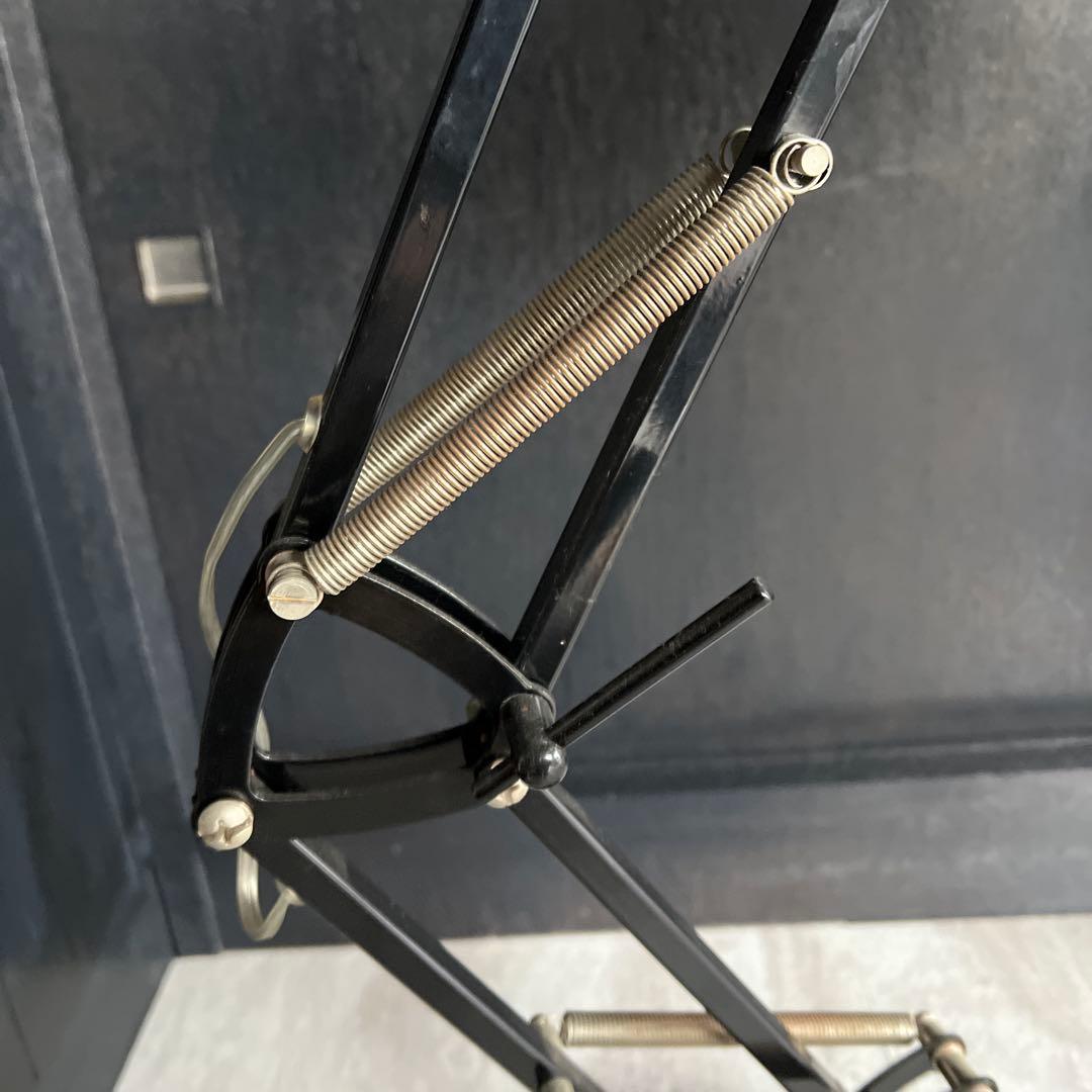 アーム式黒金属ランプ LED電球付き　ライト　スタンドライト　ヴィンテージ