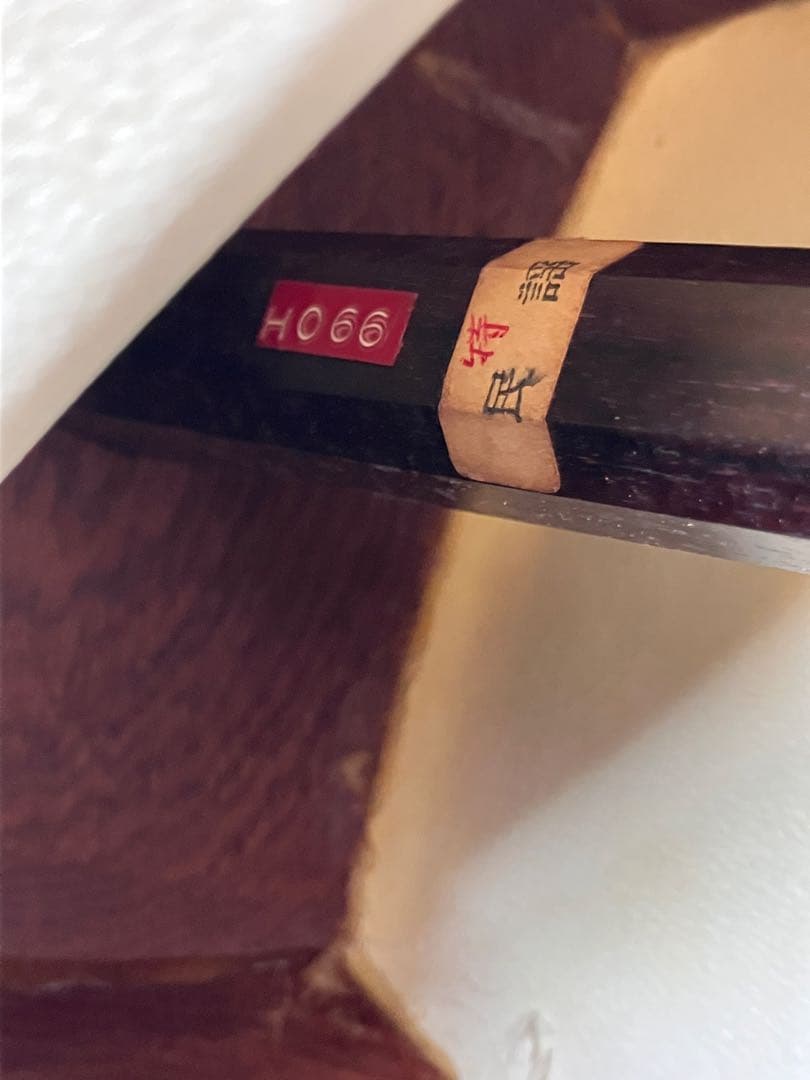 ①三味線 本体 伝統的和柄装飾付き 和楽器 付属品各種 ハードケース付