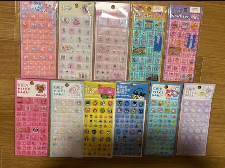 タイルシール　サンリオ　たまごっち　エスターバニー　色々