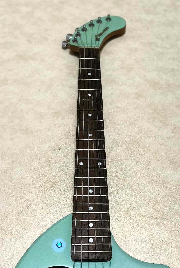 最終値下!【美品】ZO-3 ライトブルー アンプ内蔵ミニギター 青LED