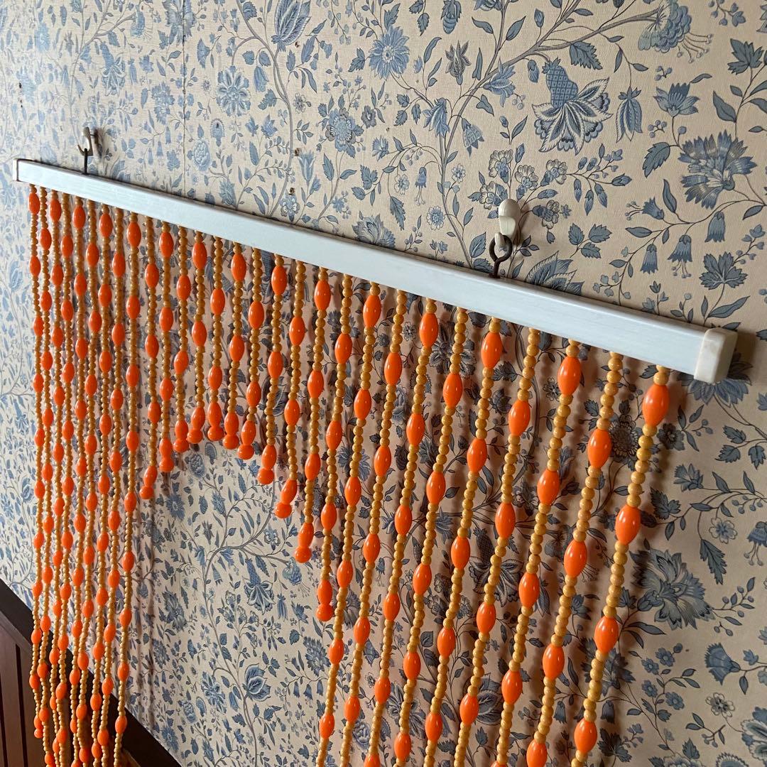 昭和レトロ　ビーズのれん　オレンジ　当時物　レトロポップ　デッドストック