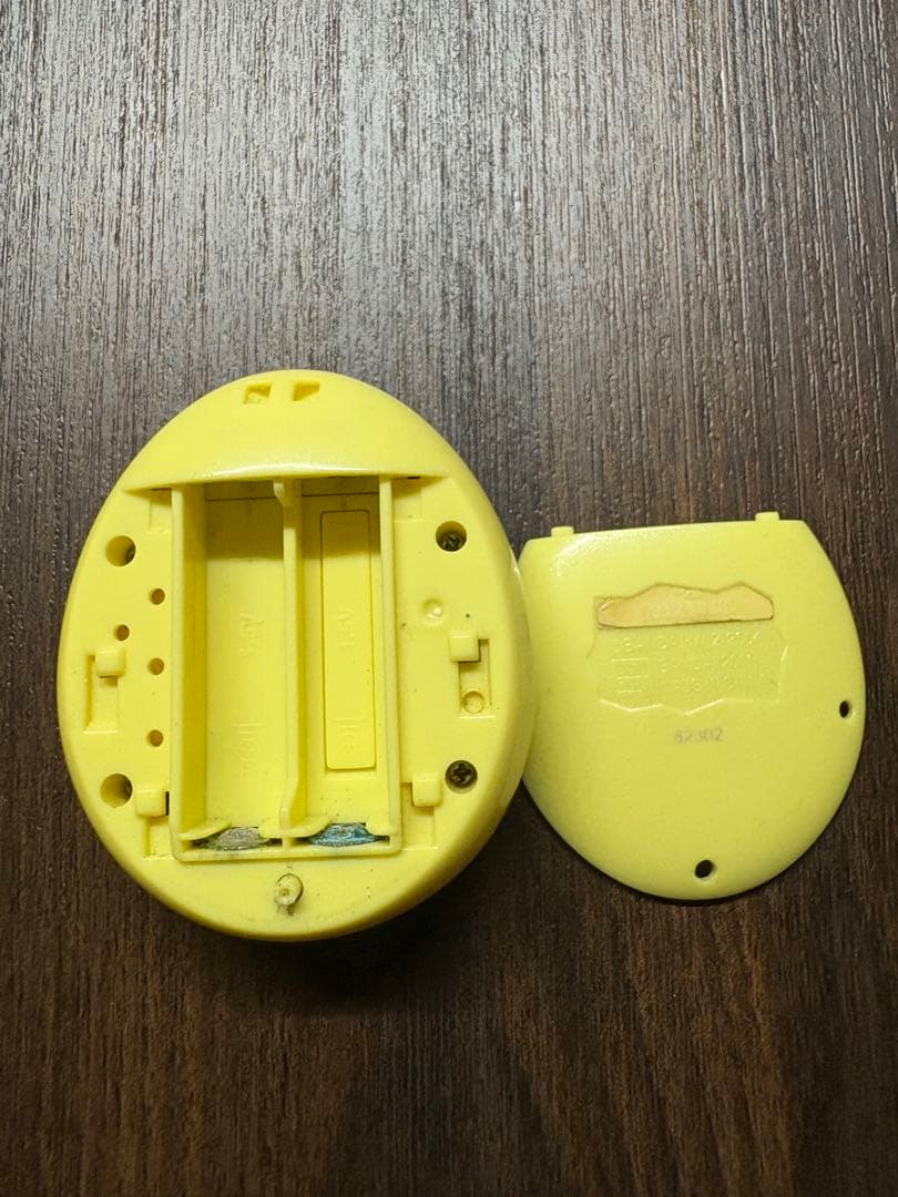 たまごっちIDL イエロー ジャンク品 箱・取扱説明書付き