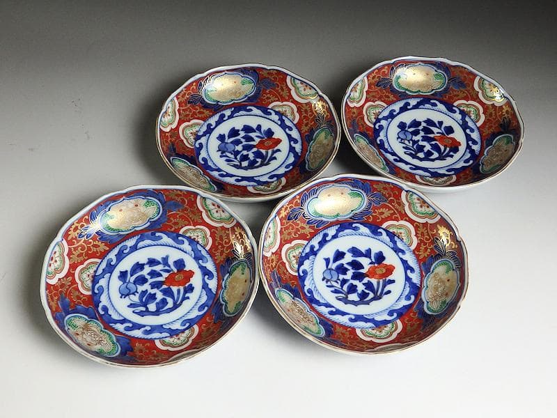 大聖寺伊万里　金襴手　獅子に金唐草　牡丹の図　４枚　A158A-AMf