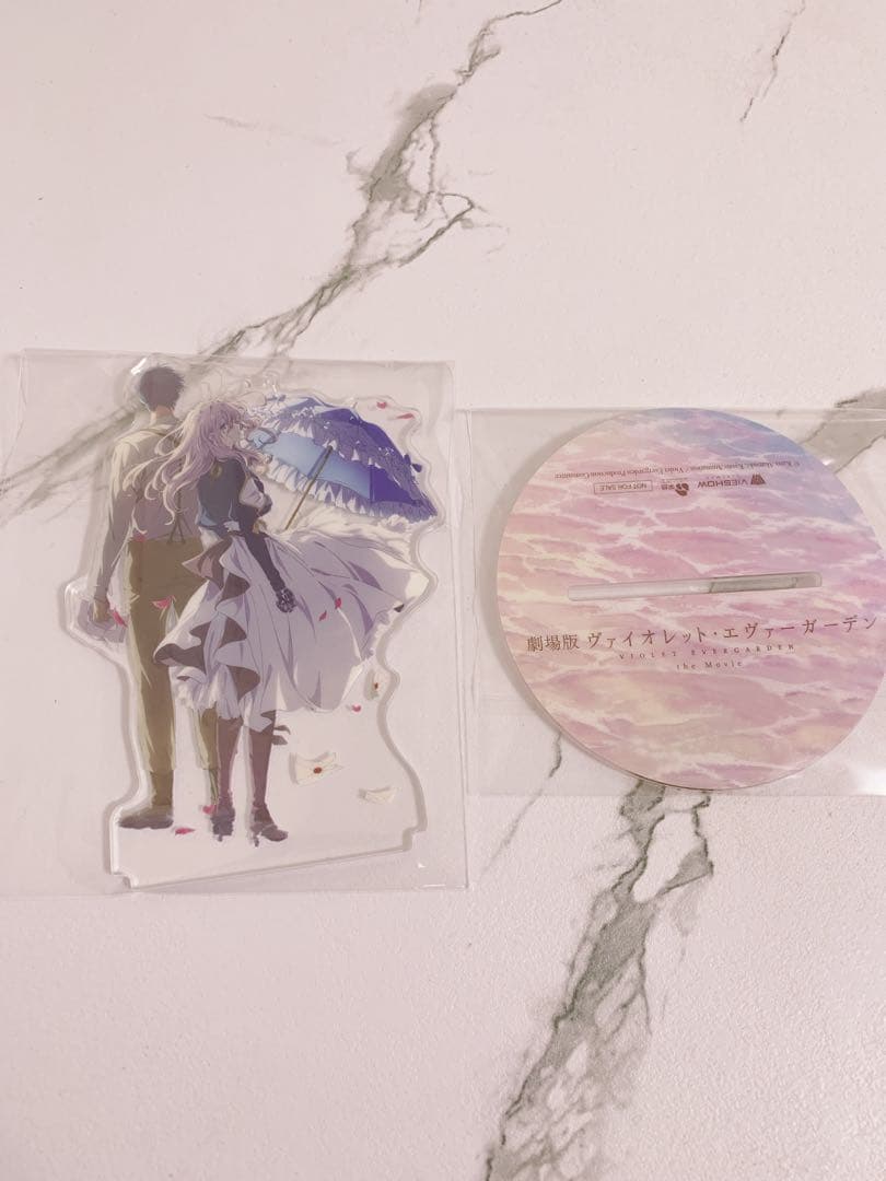 劇場版ヴァイオレット・エヴァーガーデン　アクリルスタンド　台湾　京アニの世界展