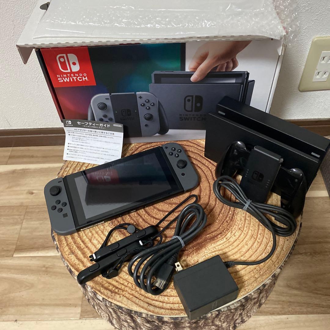 Nintendo Switch ニンテンドースイッチ本体　グレー ①