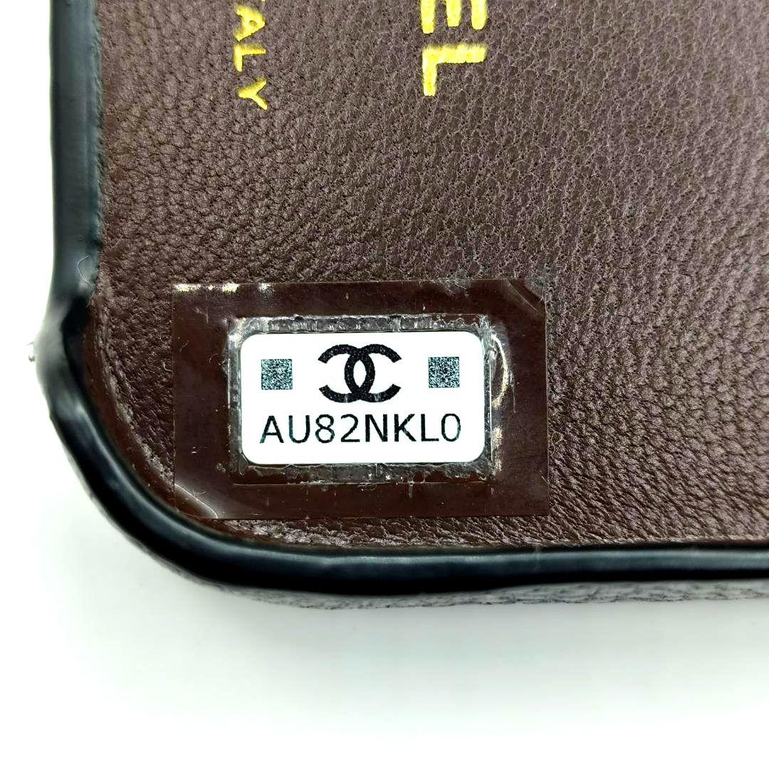 現行極美品！シャネル iPhone14Proスマホケースキャビアスキンマトラッセ