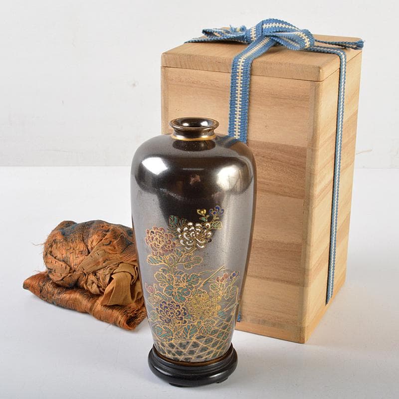 嘉子外製　鉄釉　色絵金彩　福田画　花蝶文瓶　花瓶　唐木台・時代箱付　CR5923