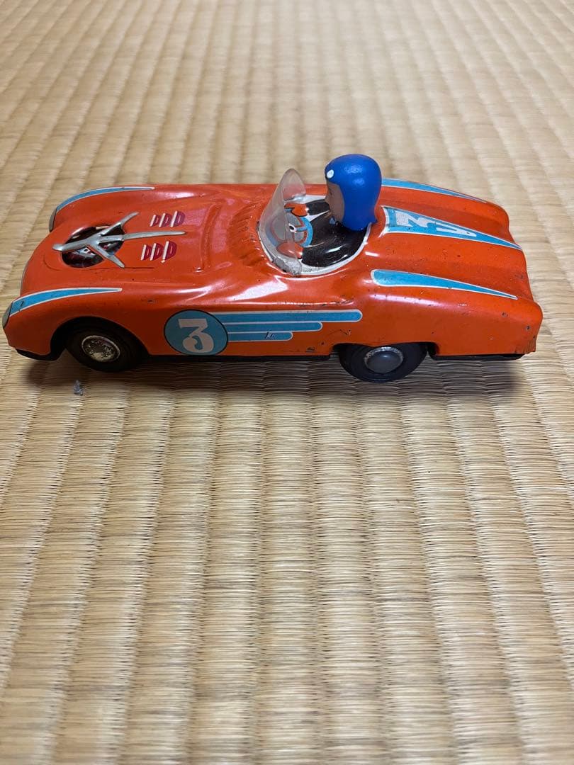 ブリキのおもちゃ