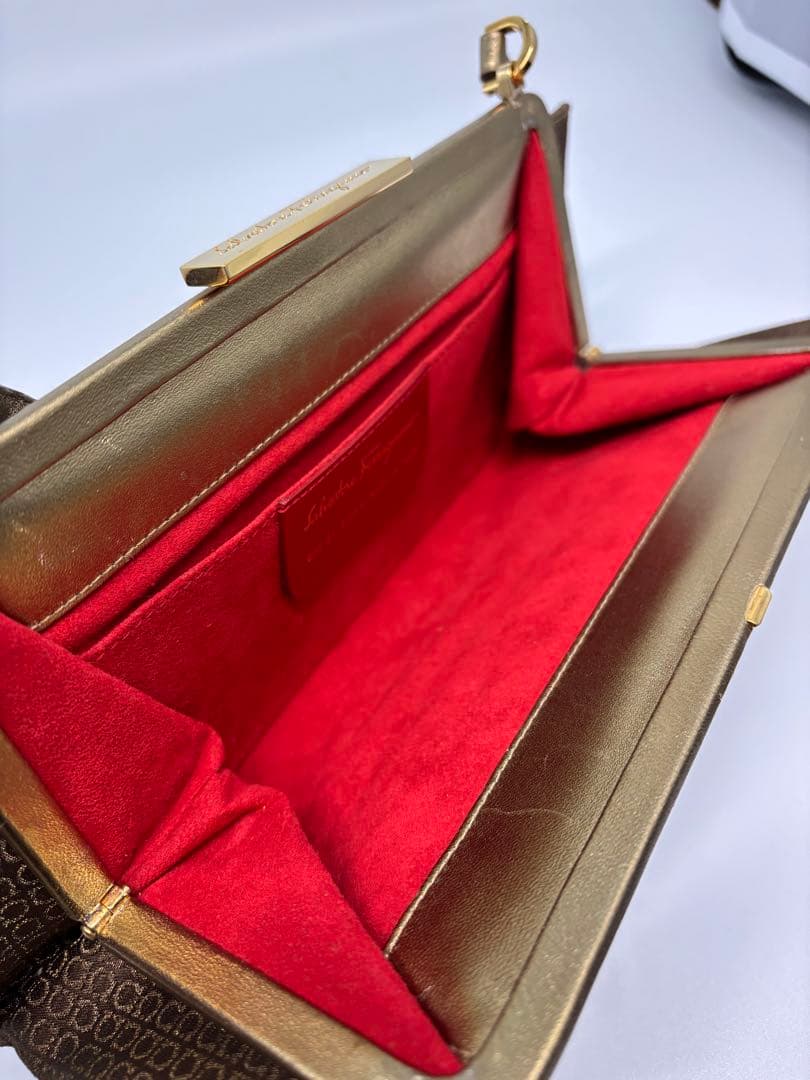 【極美品】フェラガモ ガンチーニ パーティバッグ ミニハンドバッグ