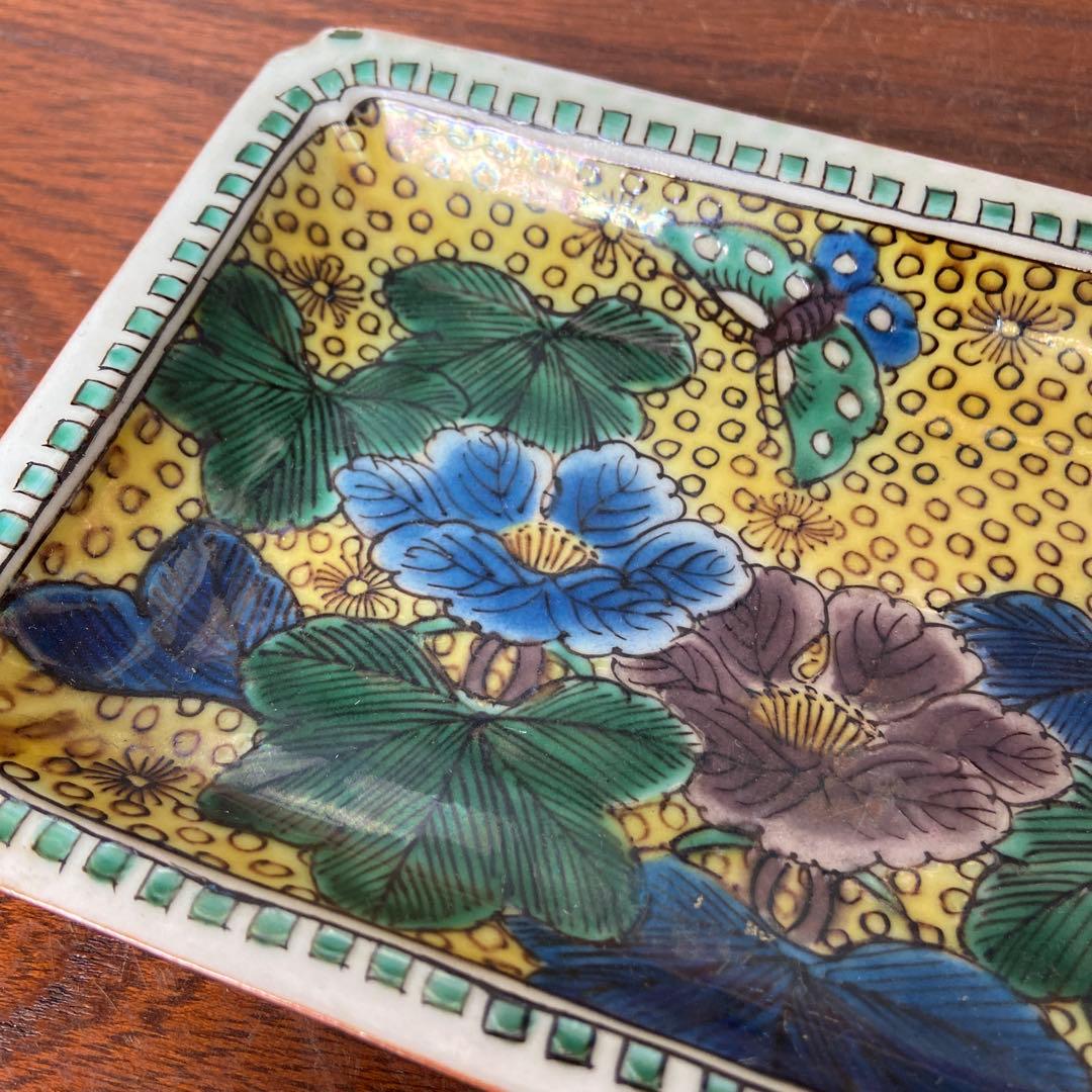 青手古九谷花に蝶の図四方皿