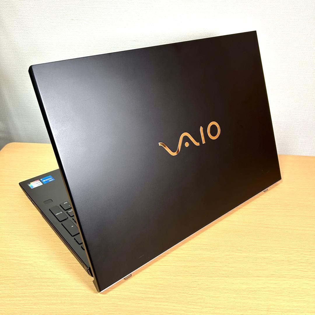 美品 VAIO S15 VJS1551 1TB DVDドライブ 15型　12世代