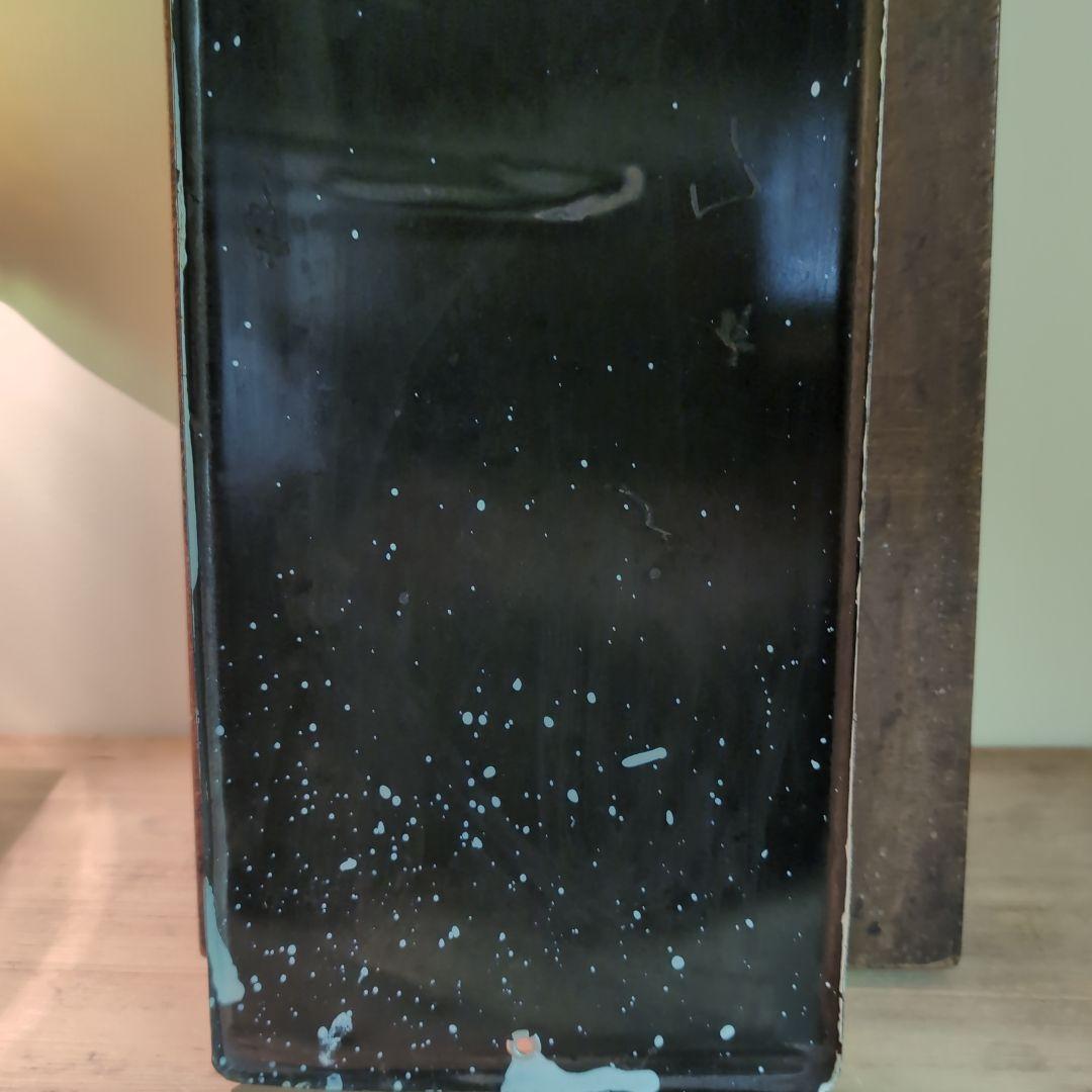 マルノ 看板 赤白