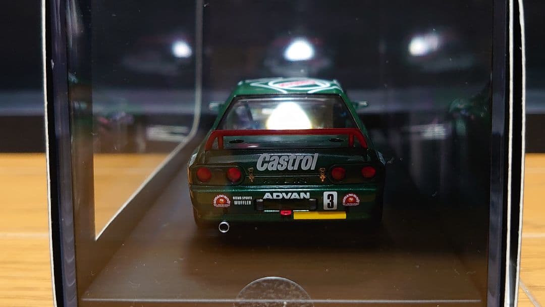 1/43 hpi カストロール r32 bnr32
