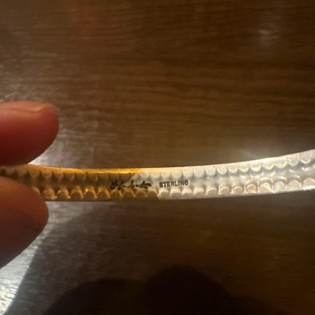 ライルセカテロ　バングル