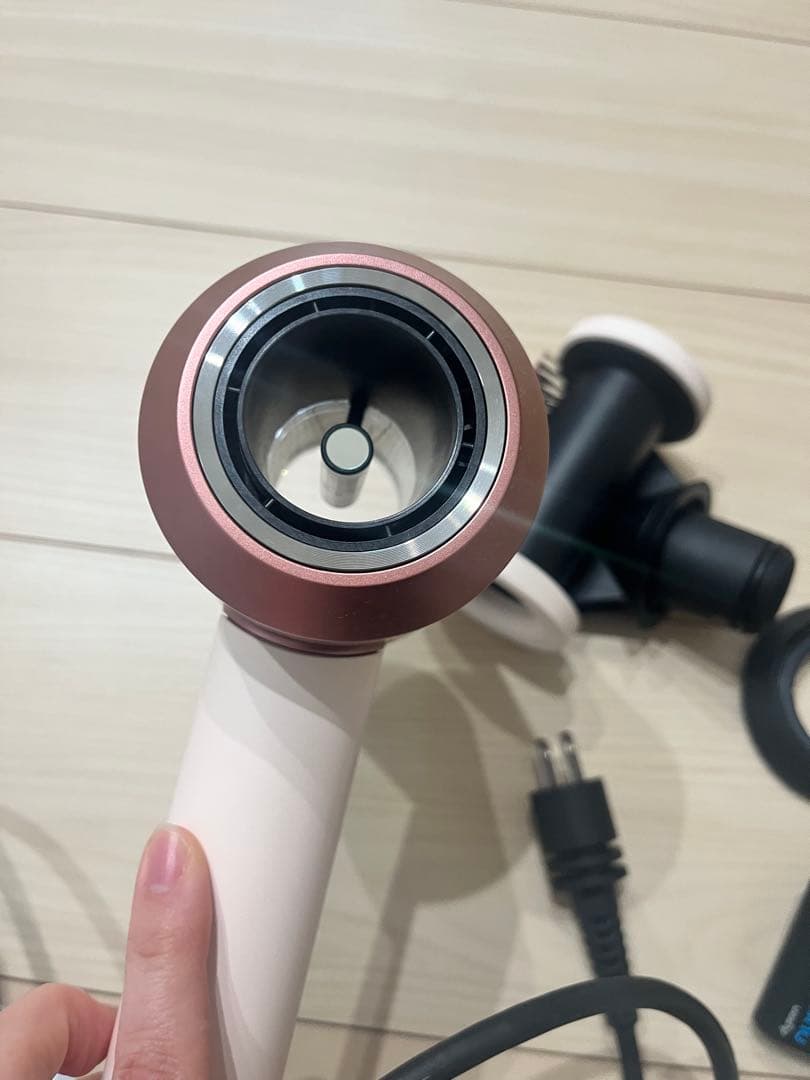 Dyson Supersonic ヘアドライヤー セラミックピンク　2025年製
