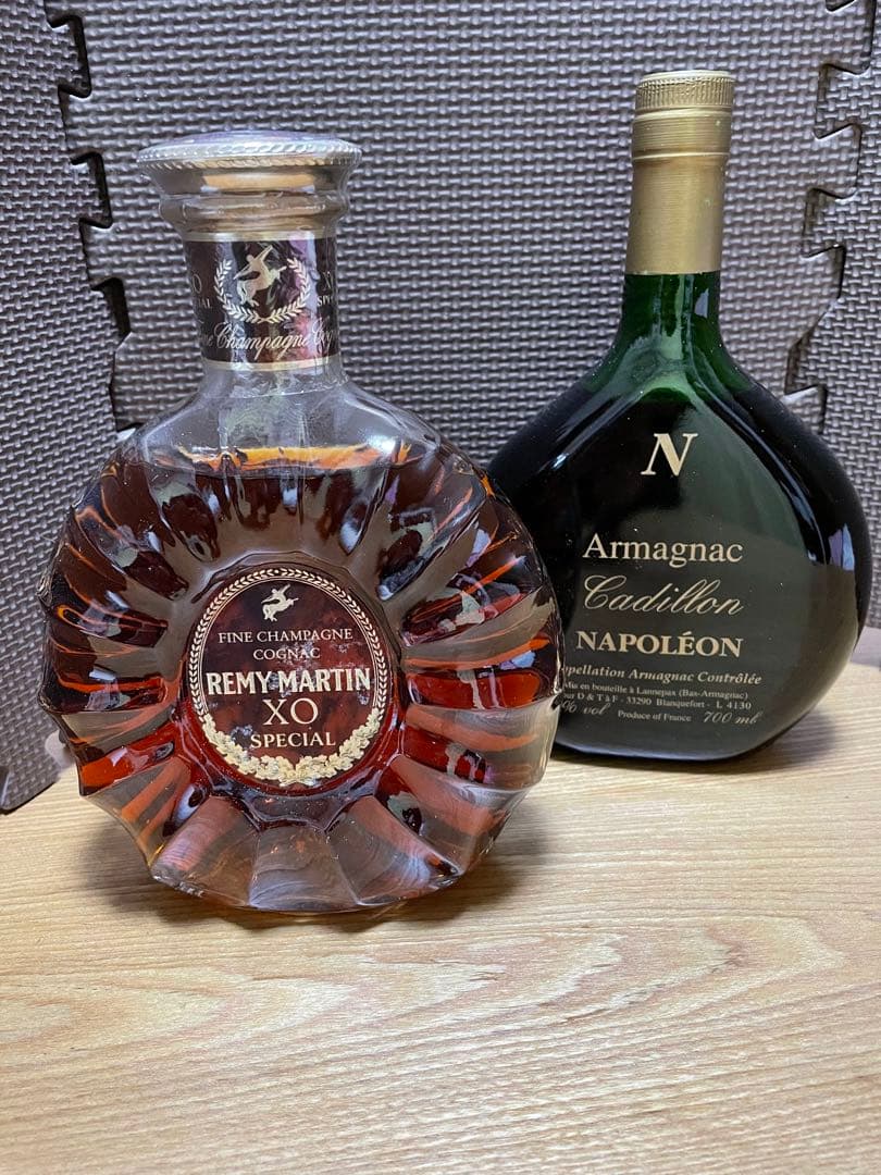 洋酒 古酒 未開封 REMY MARTIN と NAPOLEON