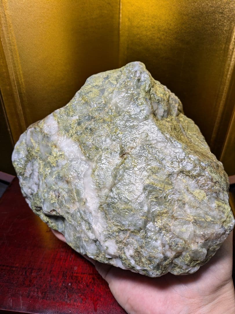 原石 2.4kg 石英の一種？天然石 鑑賞石 希少 レア品